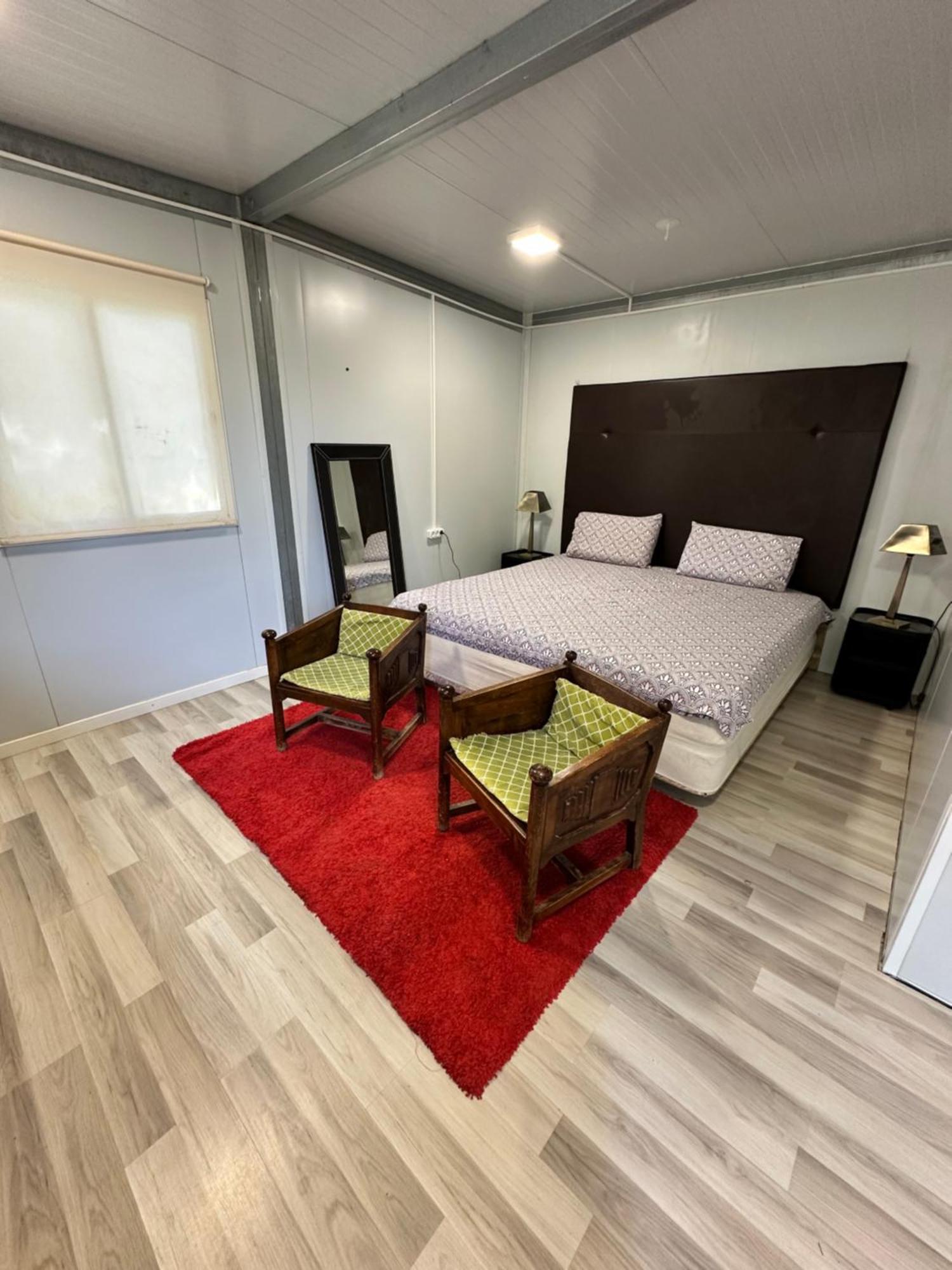 Bungalow Infanta Torrelaguna Eksteriør bilde