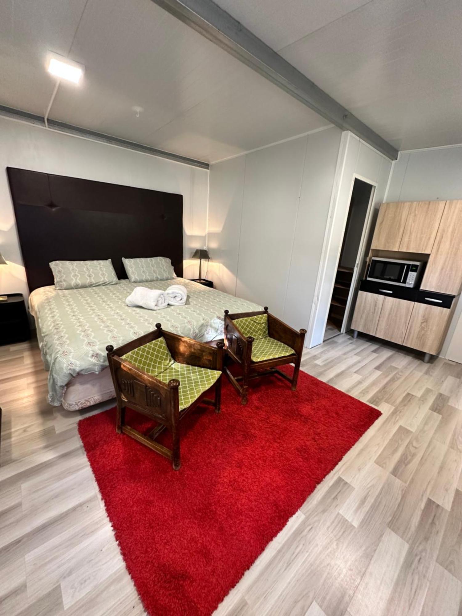 Bungalow Infanta Torrelaguna Eksteriør bilde