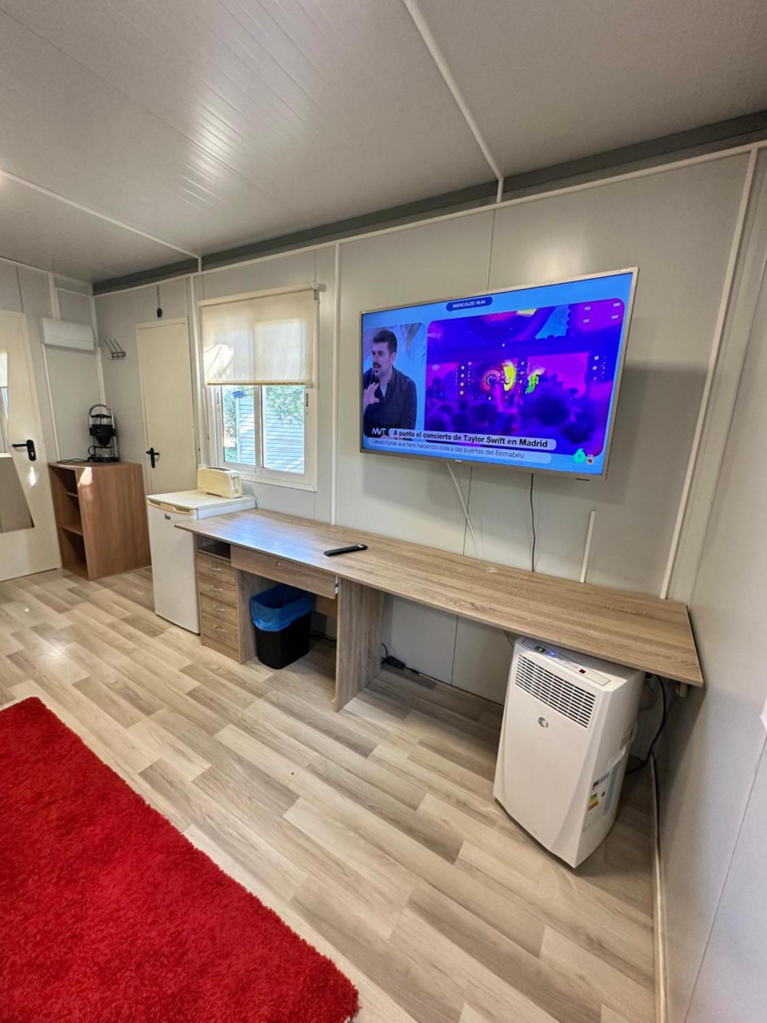 Bungalow Infanta Torrelaguna Eksteriør bilde
